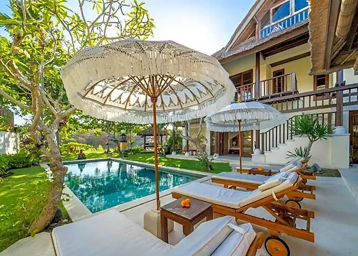 Villa Swanky Sky Blue 3 Bedroom Private Pool Zn45